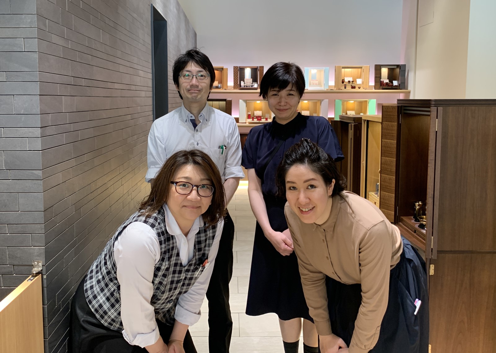 仏壇仏具店の経営実務完全マニュアル 鎌倉新書 お仏壇のはせがわ銀座本店が「鎌倉新書 終活アワード」で首都圏