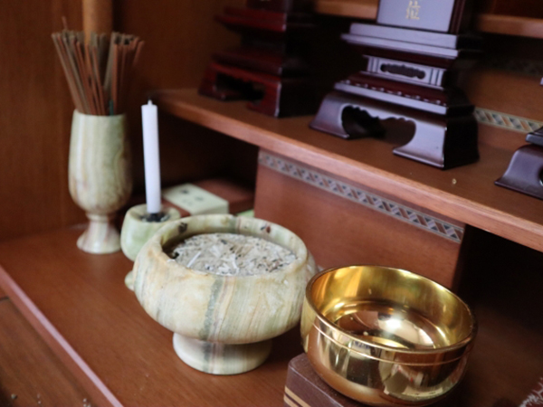 位牌とは?種類や用途、仏壇に置く理由など詳しく解説