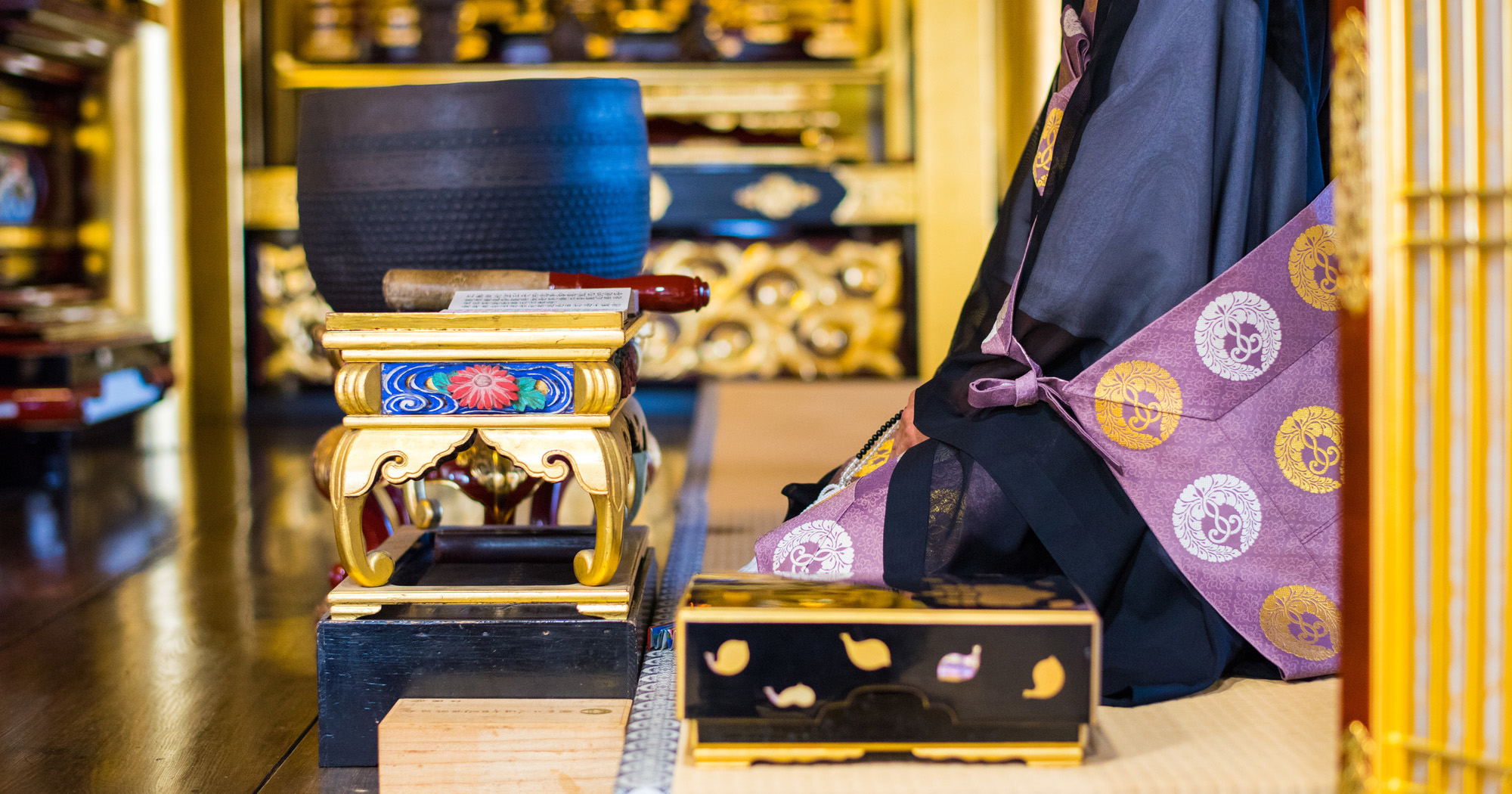 毎日のお参りや法要（お彼岸・お盆など）の意味と作法