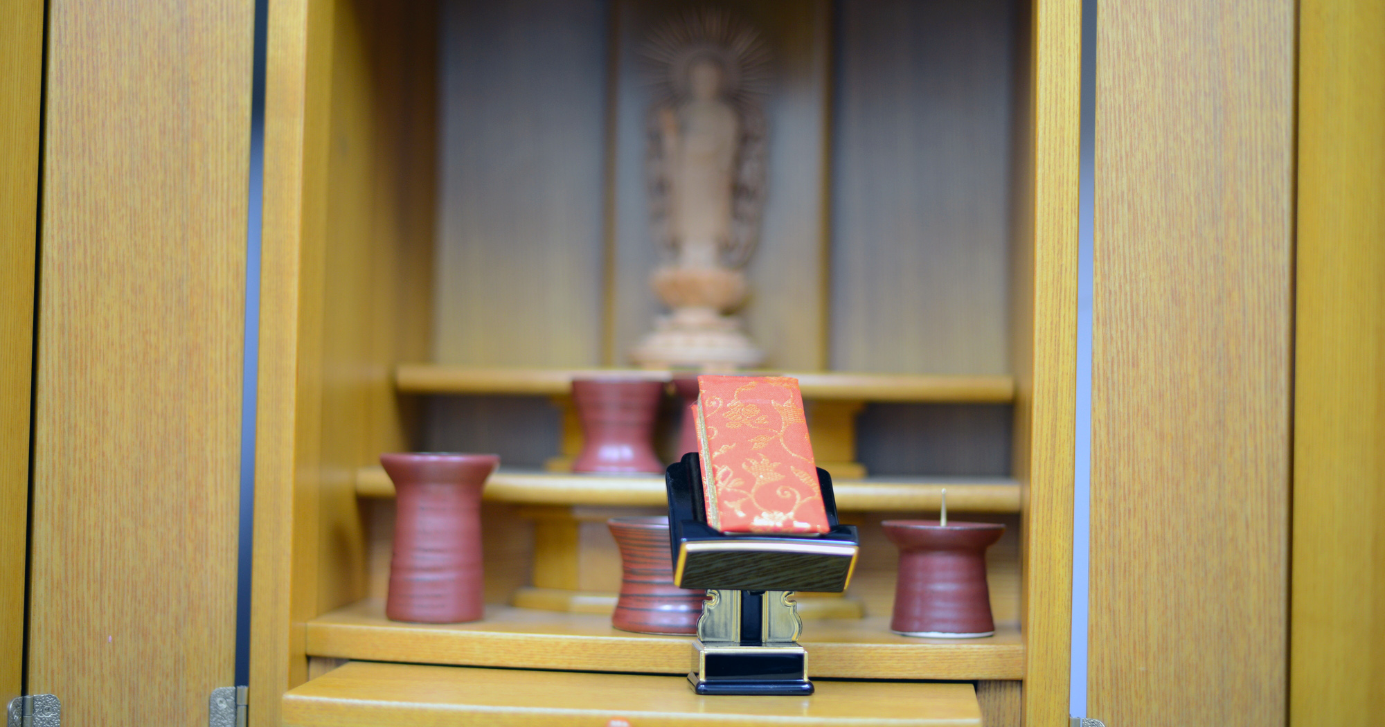 過去帳の意味や記入方法とは?浄土真宗における位牌の役割